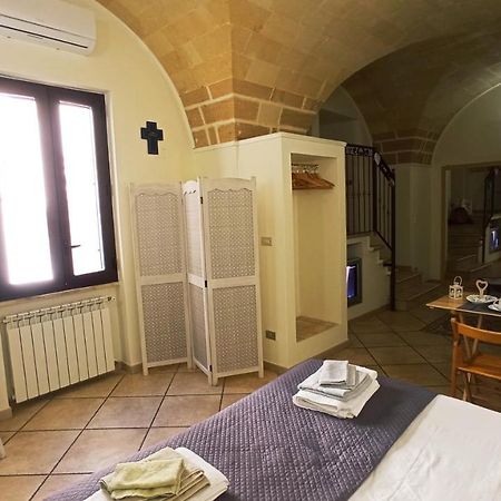 Palazzo Saraceno Apartment-Taras 塔兰托 外观 照片
