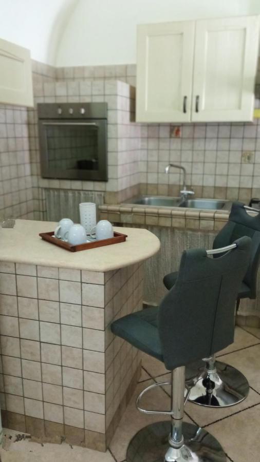 Palazzo Saraceno Apartment-Taras 塔兰托 外观 照片